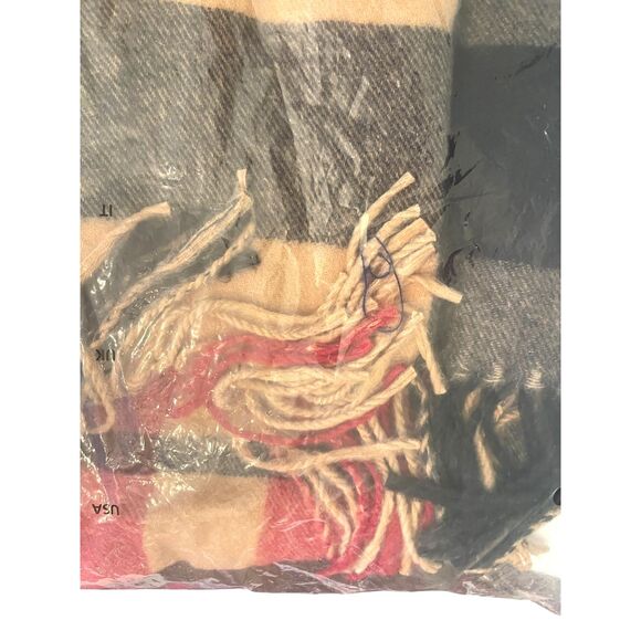 NWT QVC Belle by Kim Gravel Ruana Wrap Tartan Plaid Blanket Sweater Holiday Cozy - Picture 4 of 9